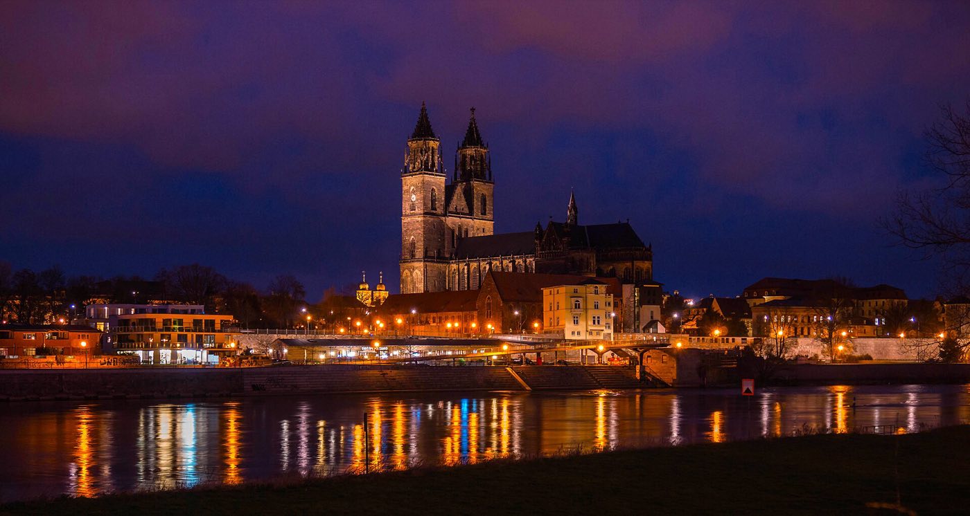 Magdeburger Dom an der Elbe