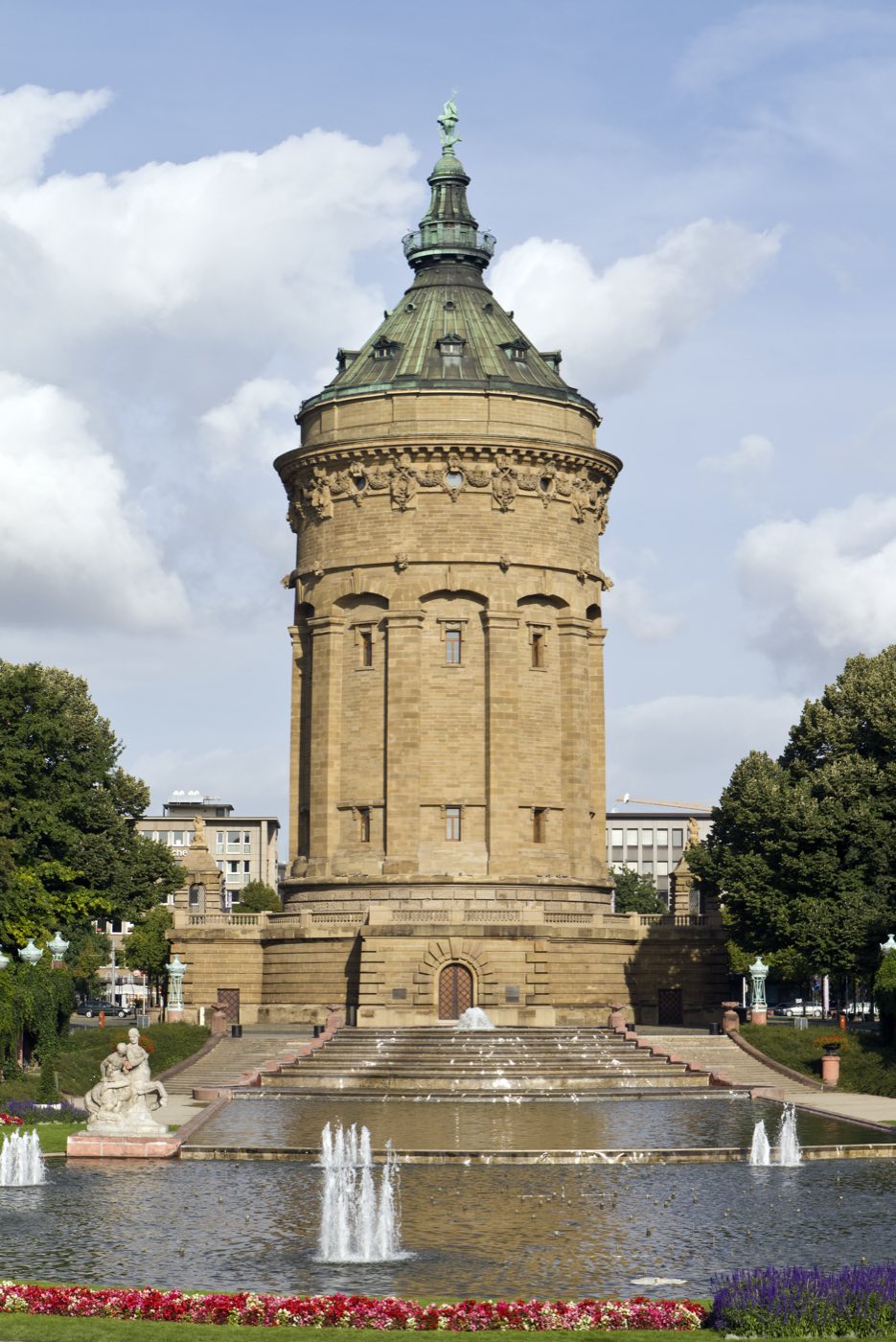 Wasserturm Mannheim am Friedrichsplatz